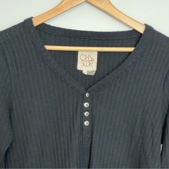Chaser Thermal Henley V-Neck Waffle Knit Top - Picture 7 of 10